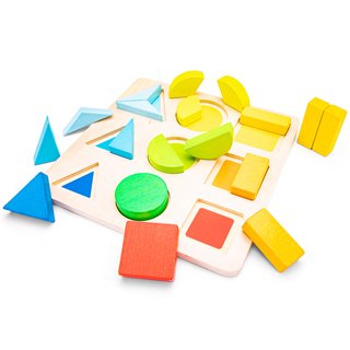 Geometric shapes puzzle board